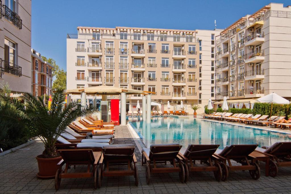 Menada Dawn Park Apartment 阳光海滩 外观 照片