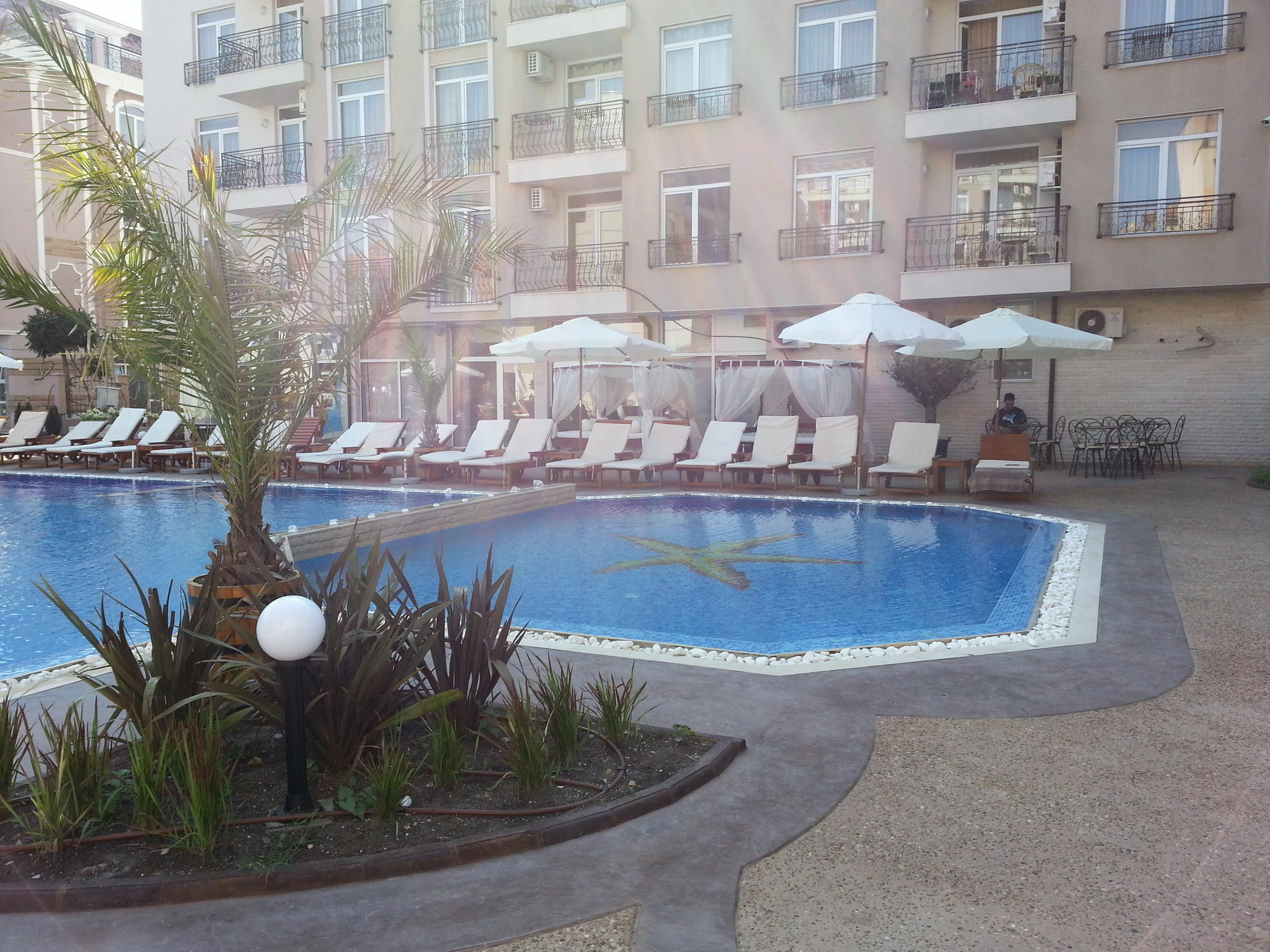 Menada Dawn Park Apartment 阳光海滩 外观 照片