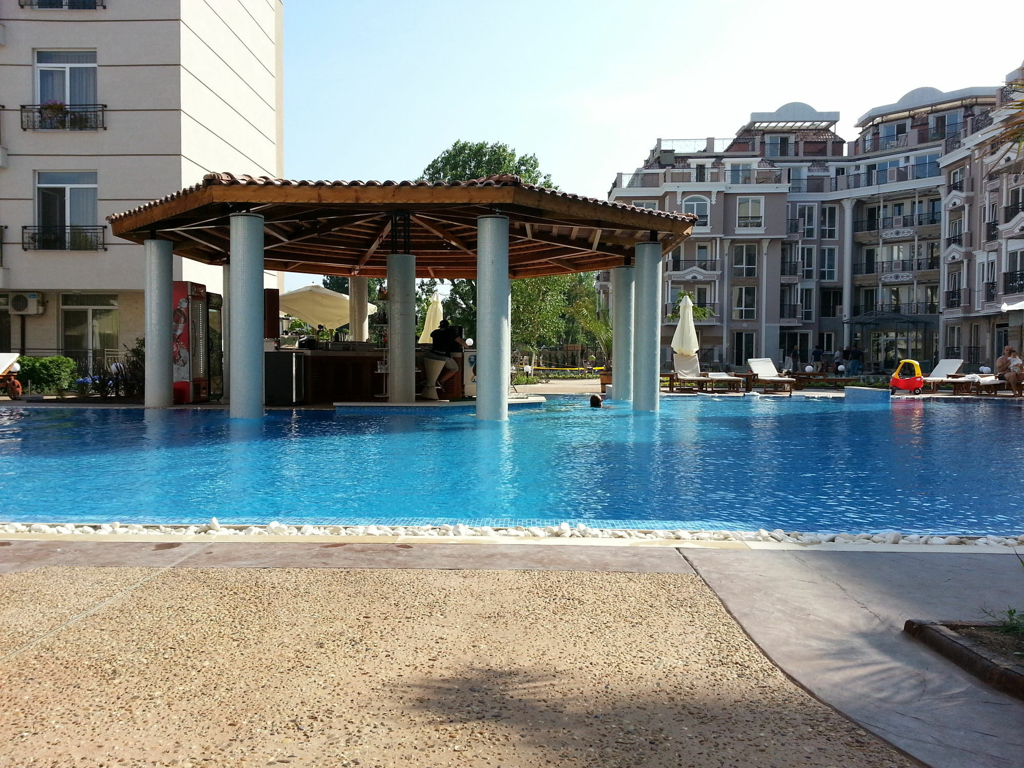 Menada Dawn Park Apartment 阳光海滩 外观 照片