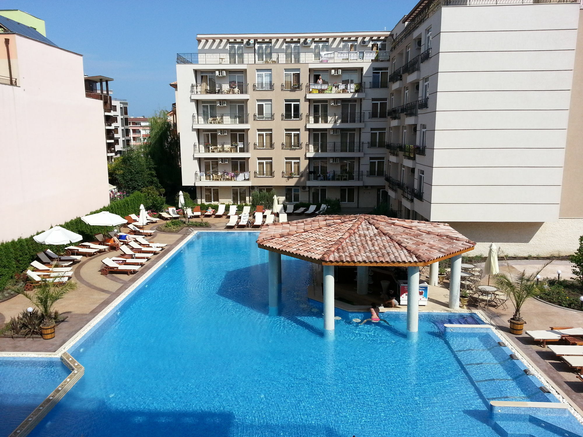 Menada Dawn Park Apartment 阳光海滩 外观 照片